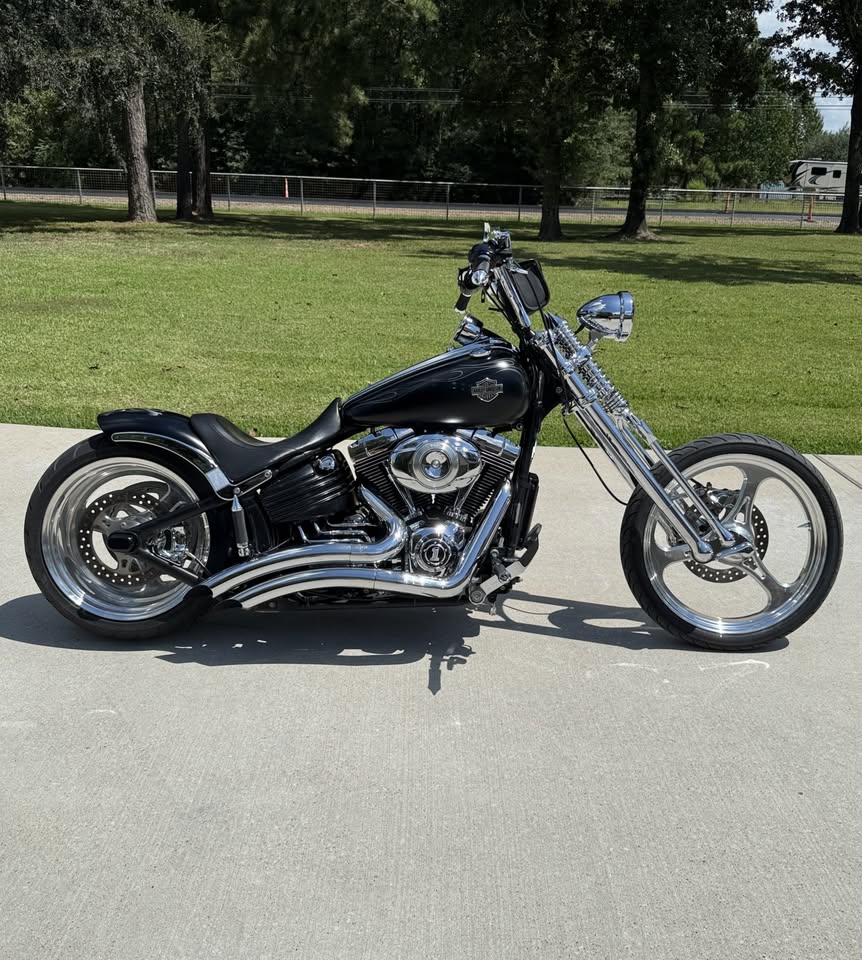 2010 Harley Davidson Rocker C