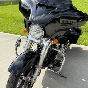 2016-harley-davidson-street-glide-flhx-03_original