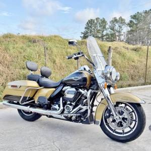 2017-harley-davidson-road-king-flhr-05_original