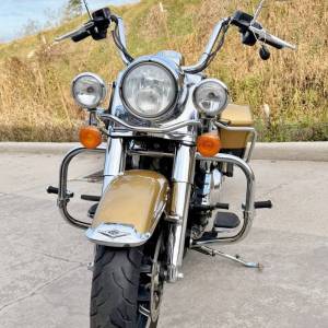 2017-harley-davidson-road-king-flhr-08_original