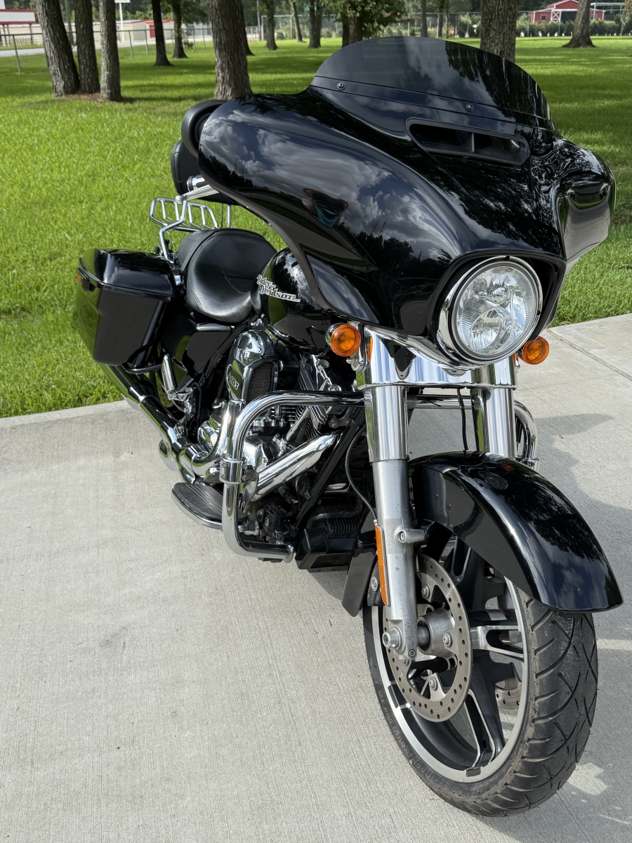 2016 Harley Davidson Street Glide FLHX