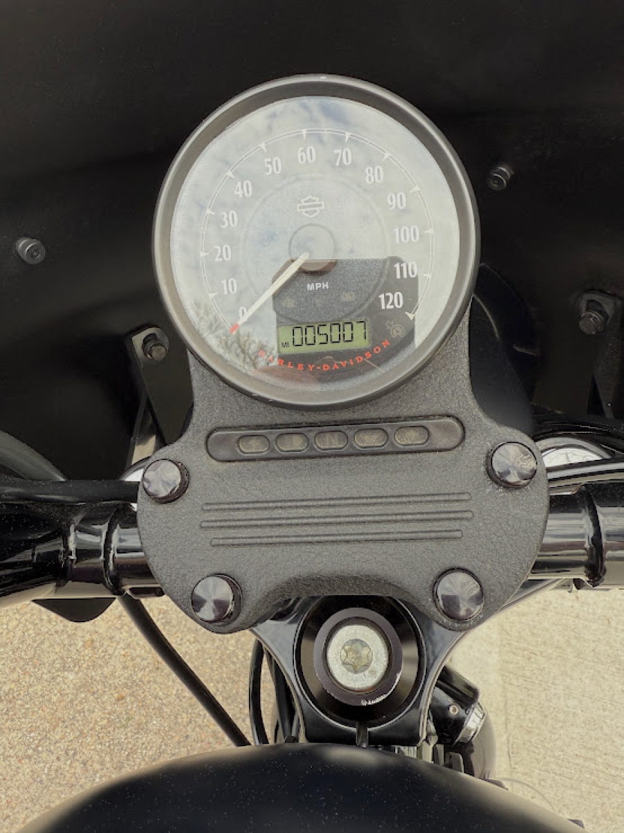 2020 Harley Davidson Sportster 883 Iron