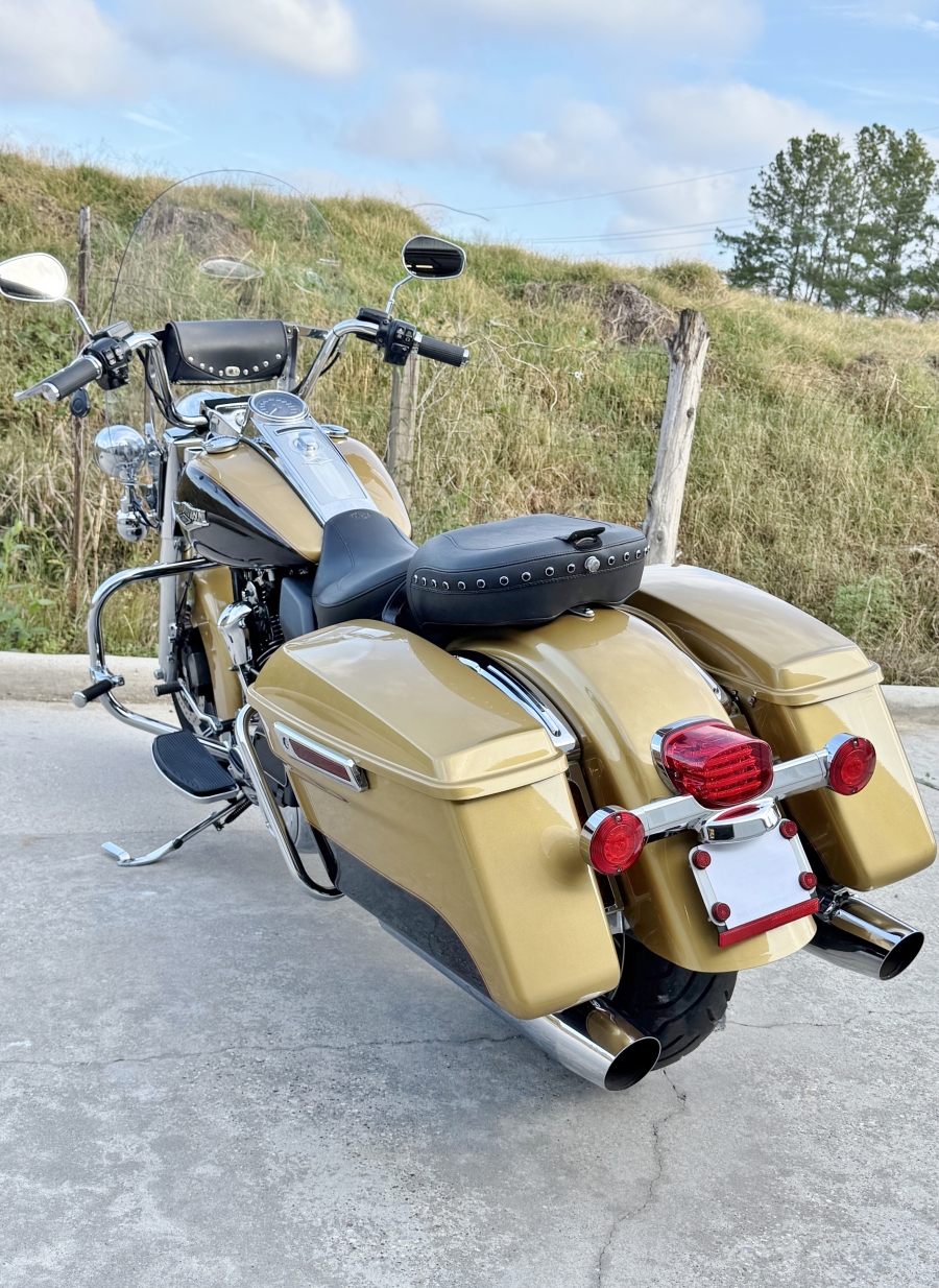 2017 Harley Davidson Road King FLHR